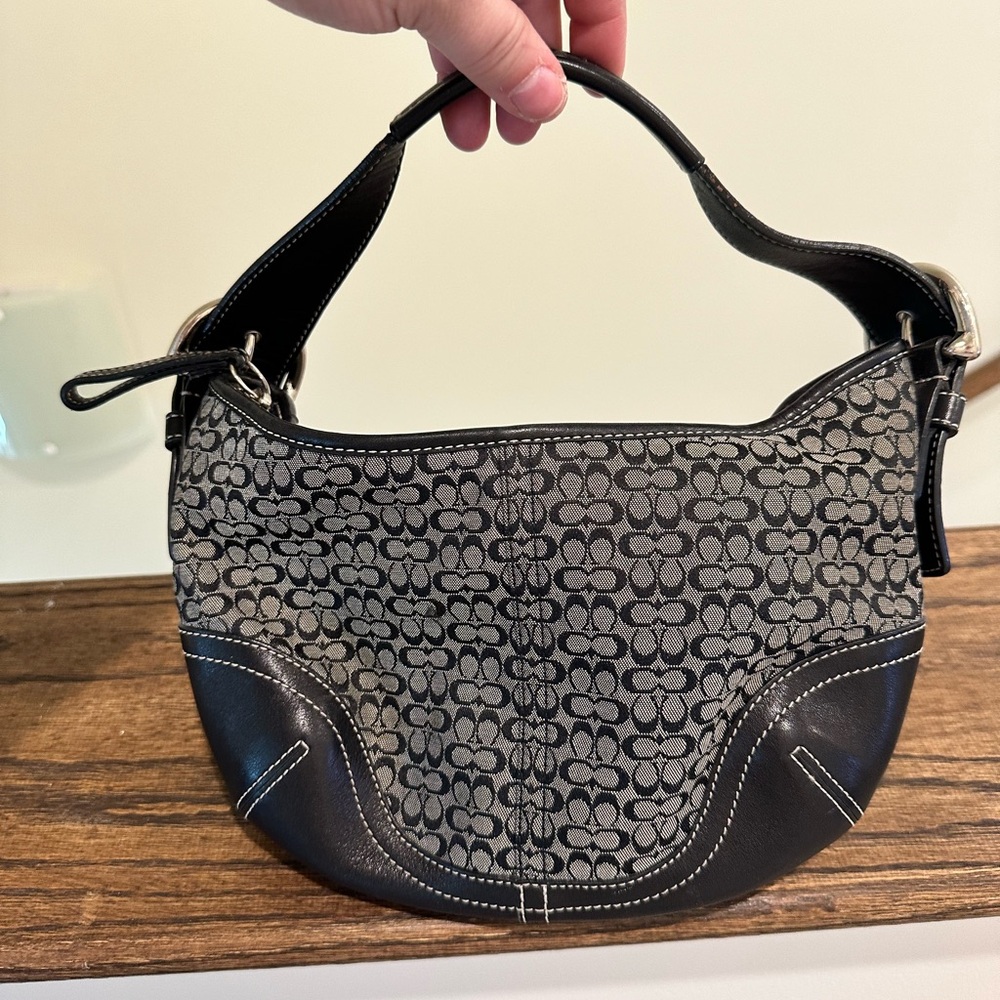 Coach black and white signature bag, great condition!